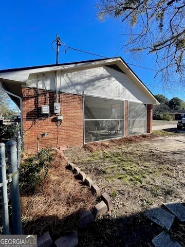 $172,500 | 64 Lakeside Drive, Hazlehurst, GA 31539