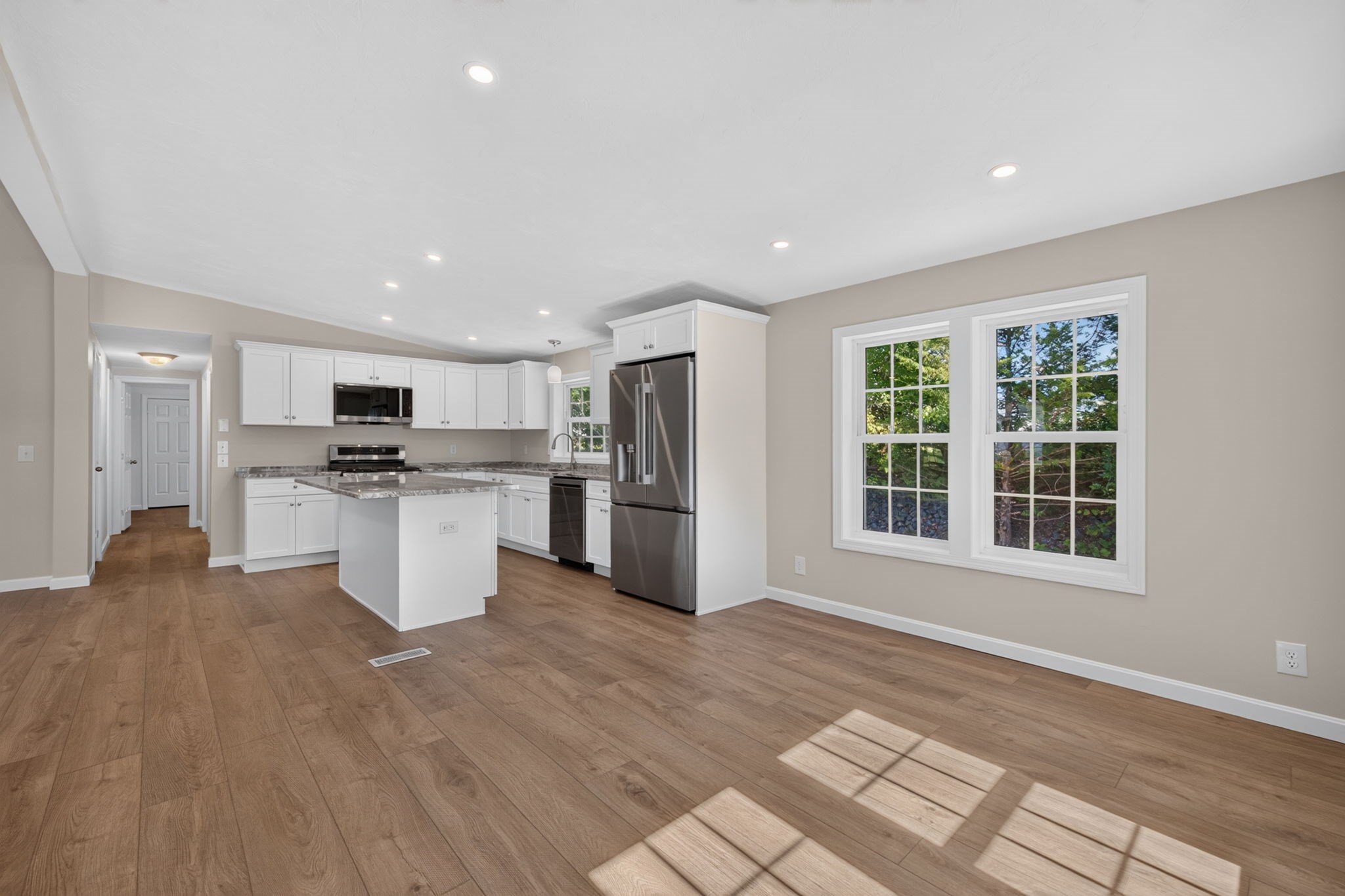 14 Amber Way Raynham, MA 02767 - Photo 18 of 33 Gallery Image 18