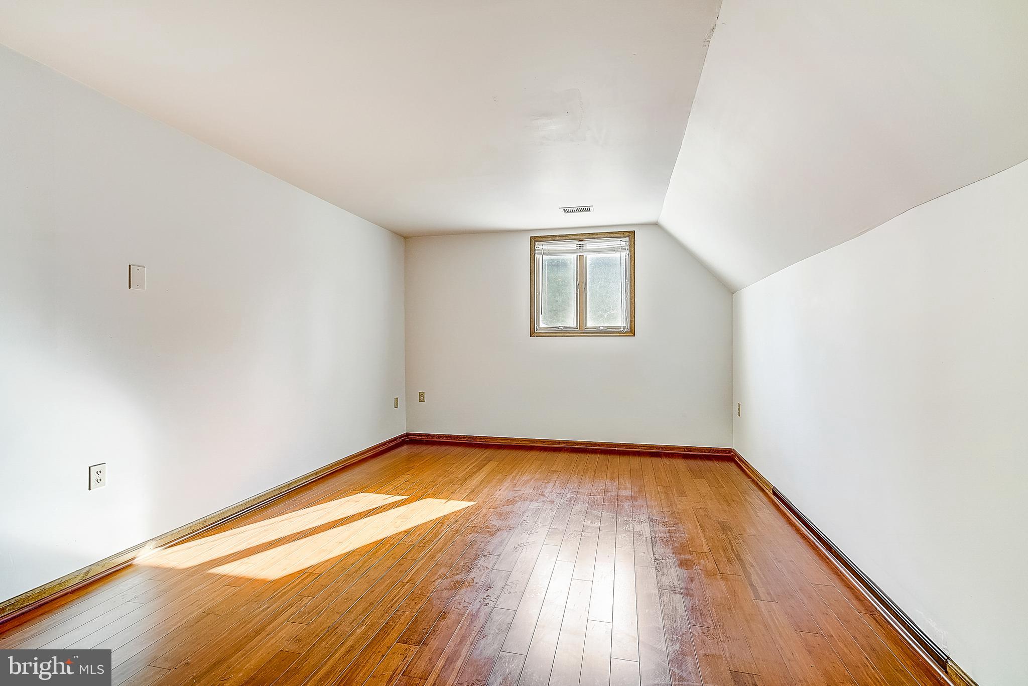 4115 Howertown Road Northampton, PA 18067 - Photo 17 of 40 Gallery Image 17
