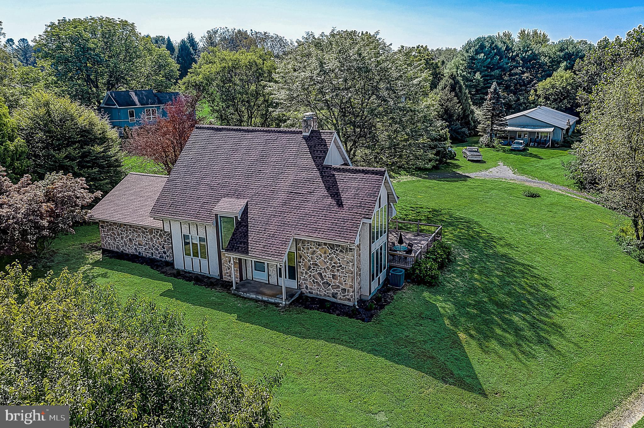 4115 Howertown Road Northampton, PA 18067 - Photo 6 of 40 Gallery Image 6