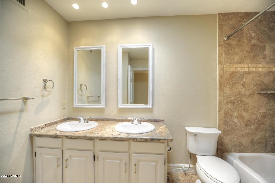 6548 East Presidio Road Scottsdale, AZ 85254 - Photo 9 of 14 16