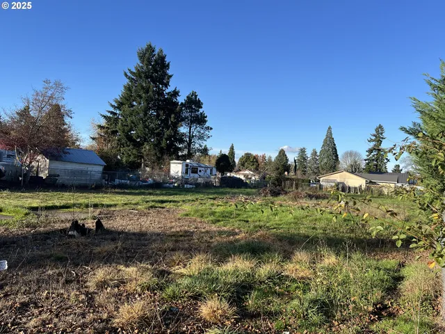 a view of a lake with houses