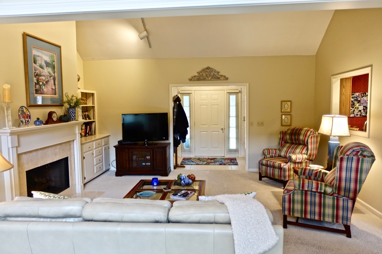 1024 West Warwick Road Muncie, IN 47304 - Photo 12 of 36