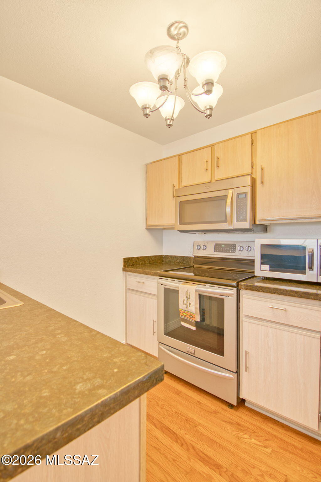 5751 North Kolb Road, Unit 30201 Tucson, AZ 85750 - Photo 12 of 31 20-web-or-mls-CC_OMNI_5751NoKolbRd30201_