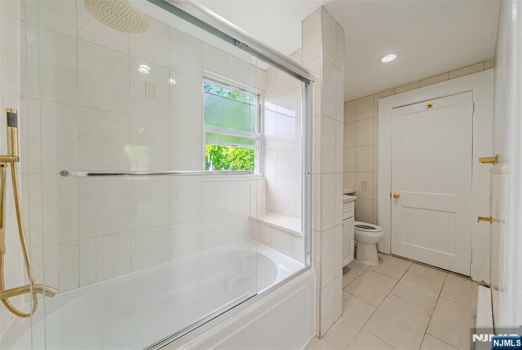 933 Maple Avenue Ridgefield, NJ 07657 - Photo 29 of 33