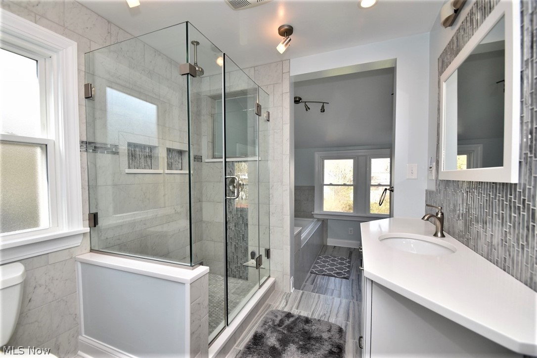 2612 Eaton Road Cleveland, OH 44118 - Photo 21 of 34