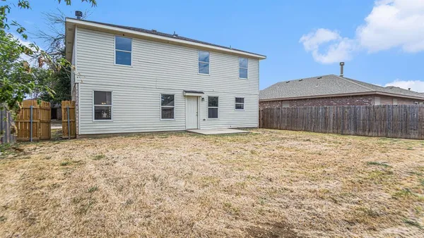 $1,995 | 8732 Hunters Point Way, Fort Worth, TX 76123