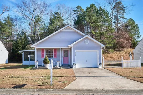 $214,000 | 2625 Stratford Lake Road, Winston-Salem, NC 27103