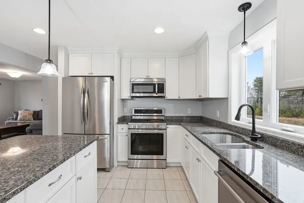 $639,000 | 3 Fieldstone Lane, Marion, MA 02738