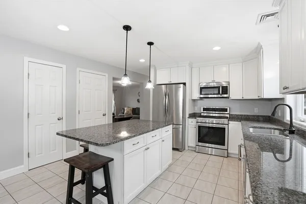 $639,000 | 3 Fieldstone Lane, Marion, MA 02738