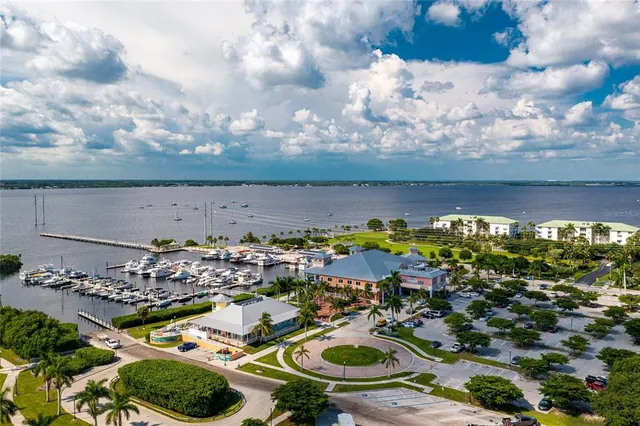 $299,000 | 4089 Yucatan Circle, Port Charlotte, FL 33948