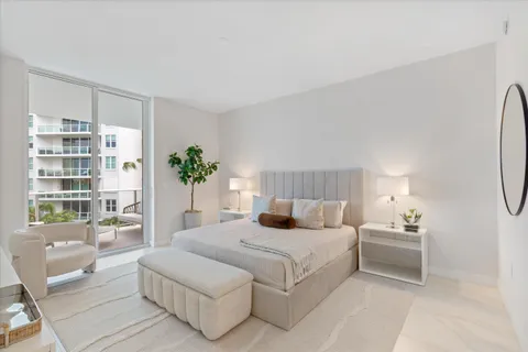 $1,895,000 | 220 Southeast Mizner Boulevard, Unit 512, Boca Raton, FL 33432