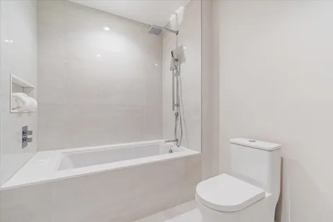 $1,895,000 | 220 Southeast Mizner Boulevard, Unit 512, Boca Raton, FL 33432