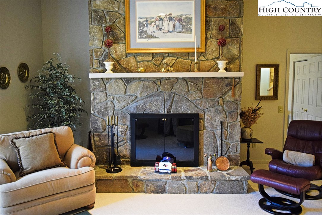 130 Highland Ridge Road Blowing Rock, NC 28605 - Photo 4 of 39 Gallery Image 4