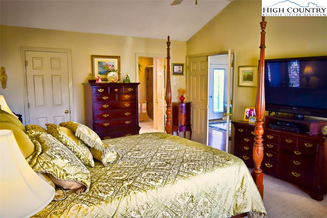 130 Highland Ridge Road Blowing Rock, NC 28605 - Photo 9 of 39 Gallery Image 9