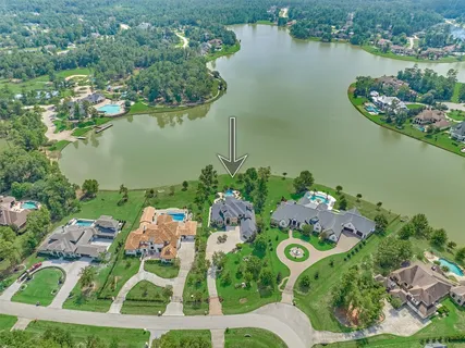 an aerial view of ocean residential house with outdoor space