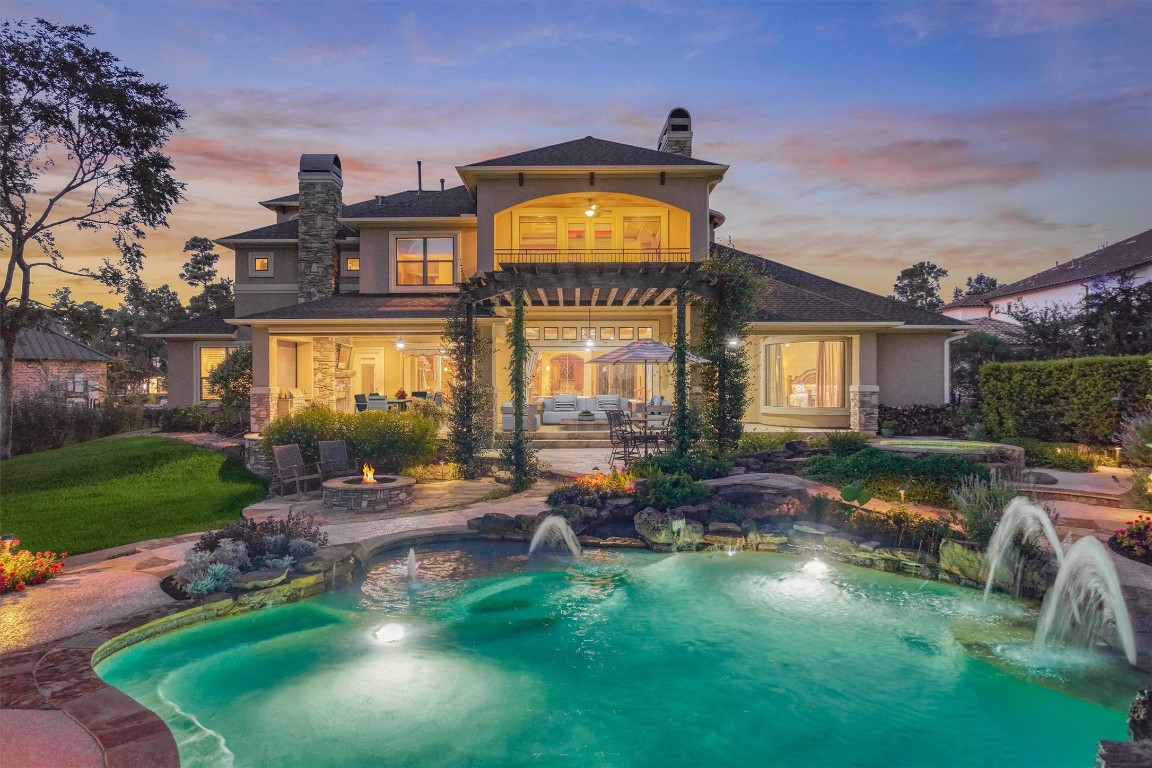 5402 White Birch Run Spring, TX 77386 - Photo 7 of 43 a front view of a house with garden