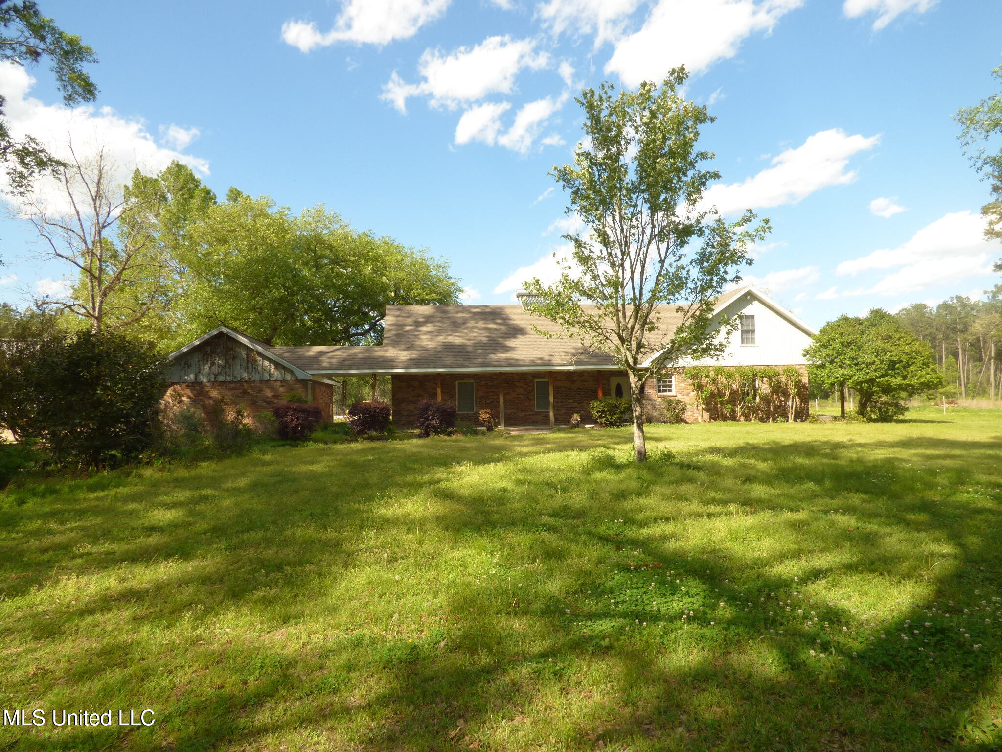 77 Z C Rushing Road Tylertown, MS 39667 - Photo 1 of 17 Front of House