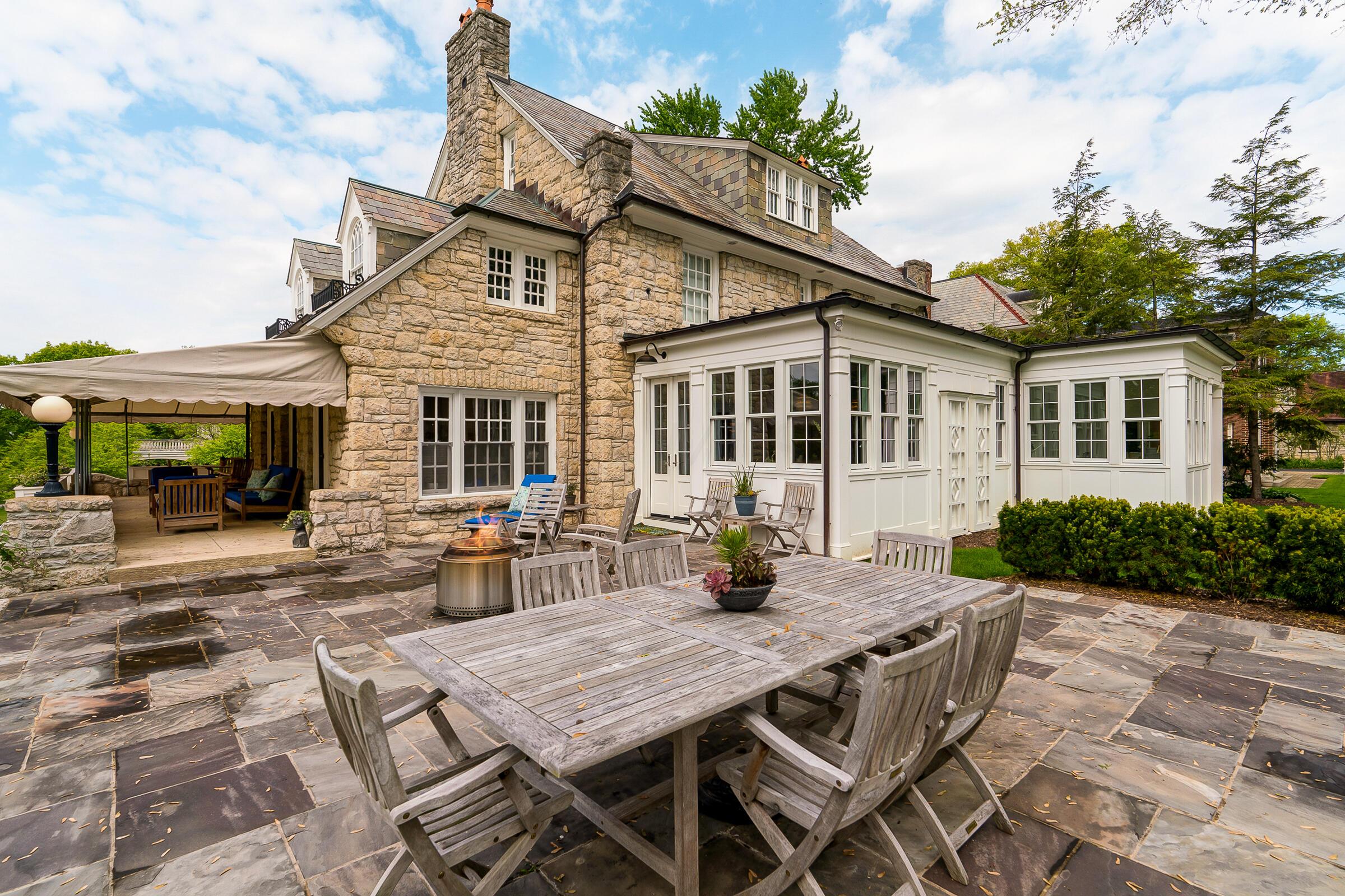 2074 Yorkshire Road Upper Arlington, OH 43221 - Photo 46 of 50