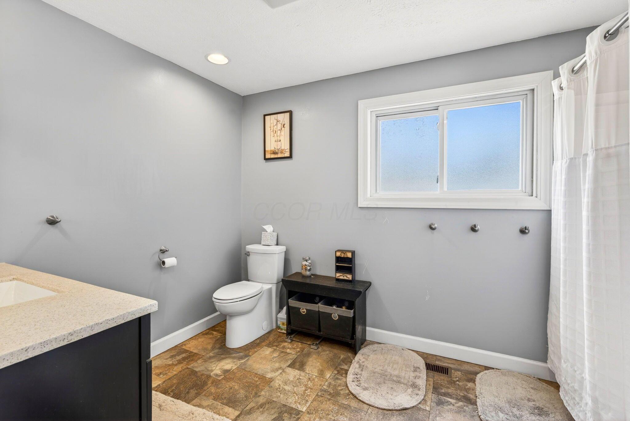 283 State Street Jackson, OH 45640 - Photo 21 of 26 29. Primary Bath1