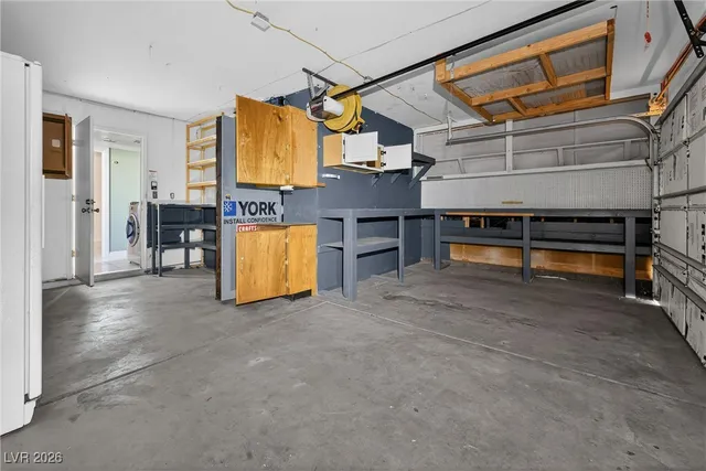 $392,500 | 713 Strawberry Place, Henderson, NV 89002