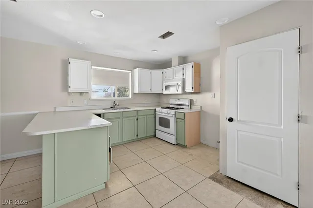 $392,500 | 713 Strawberry Place, Henderson, NV 89002