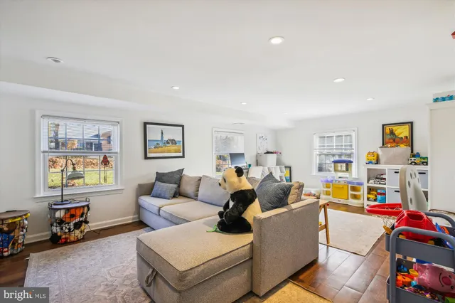 $4,400 | 7309 Pinecastle Road, Falls Church, VA 22043