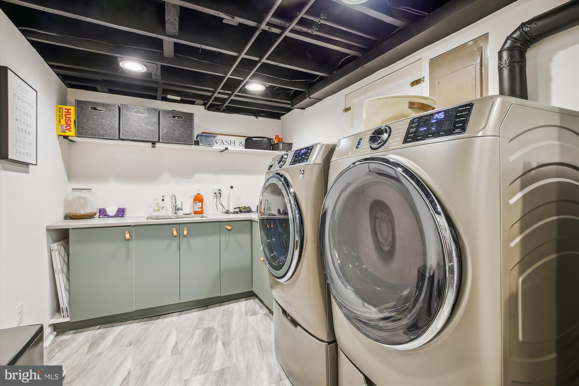 7309 Pinecastle Road Falls Church, VA 22043 - Photo 40 of 49 Laundry room (lower level 2)