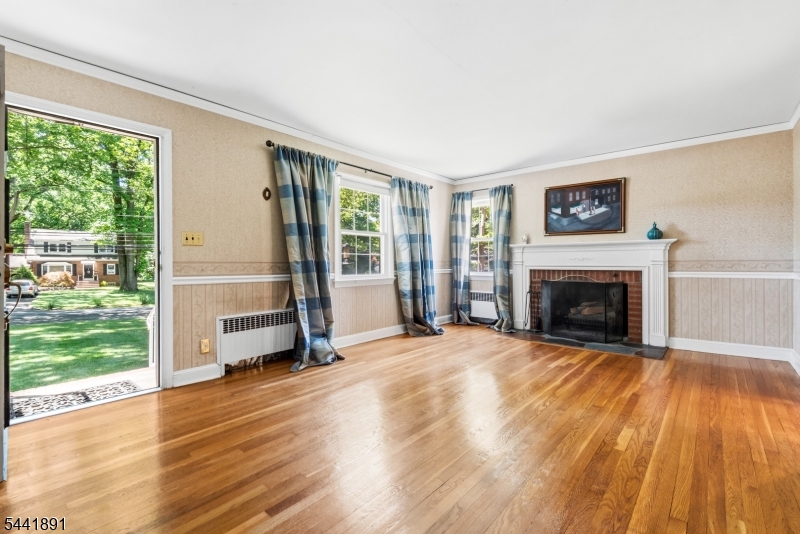 240 Summit Road Mountainside, NJ 07092 - Photo 7 of 33