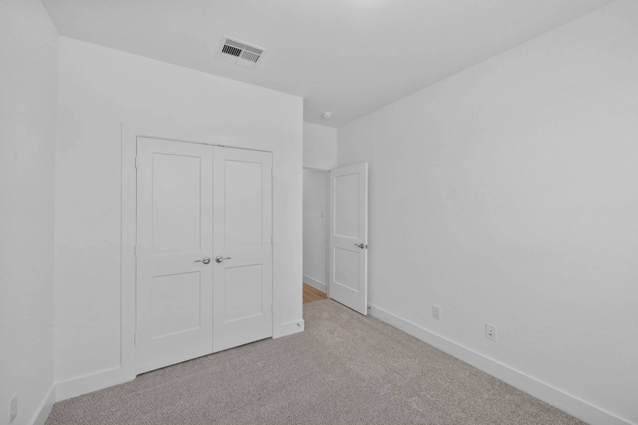 5259 Celestial Court Iowa Colony, TX 77583 - Photo 5 of 32