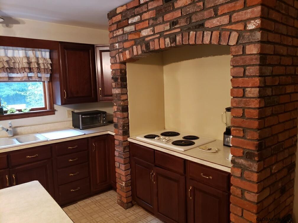 2552 Fawn Ridge Schodack, NY 12033 - Photo 5 of 23 Photo 5