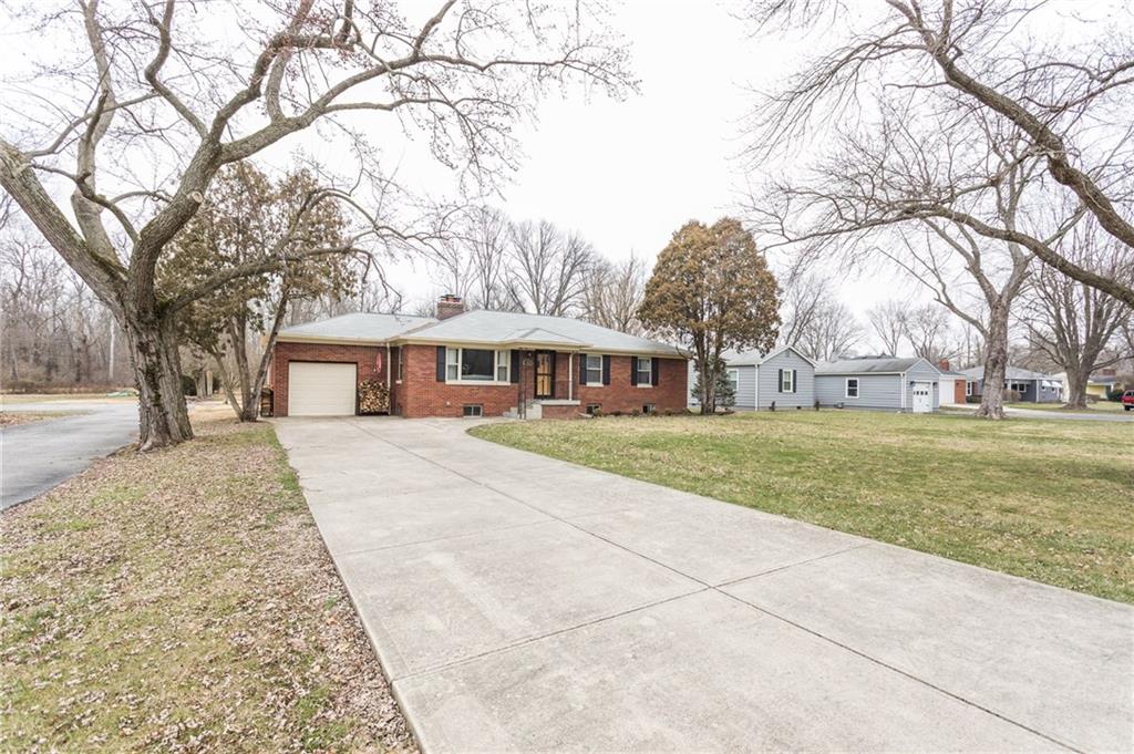 1446 East Banta Road Indianapolis, IN 46227 - Photo 3 of 24 Gallery Image 3