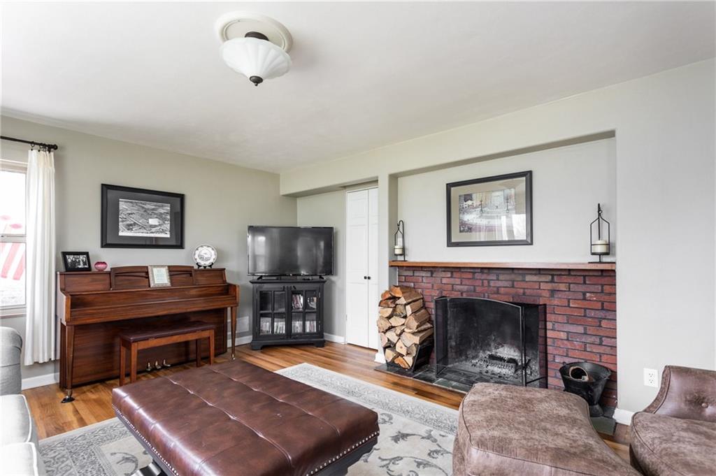 1446 East Banta Road Indianapolis, IN 46227 - Photo 5 of 24 Gallery Image 5