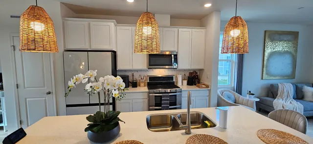 $460,000 | 2227 Glacier Street, Mundelein, IL 60060