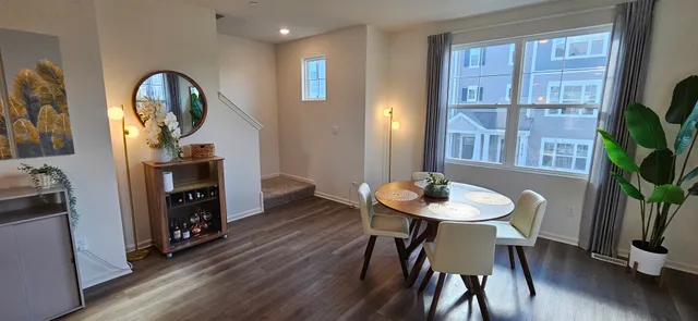 $460,000 | 2227 Glacier Street, Mundelein, IL 60060