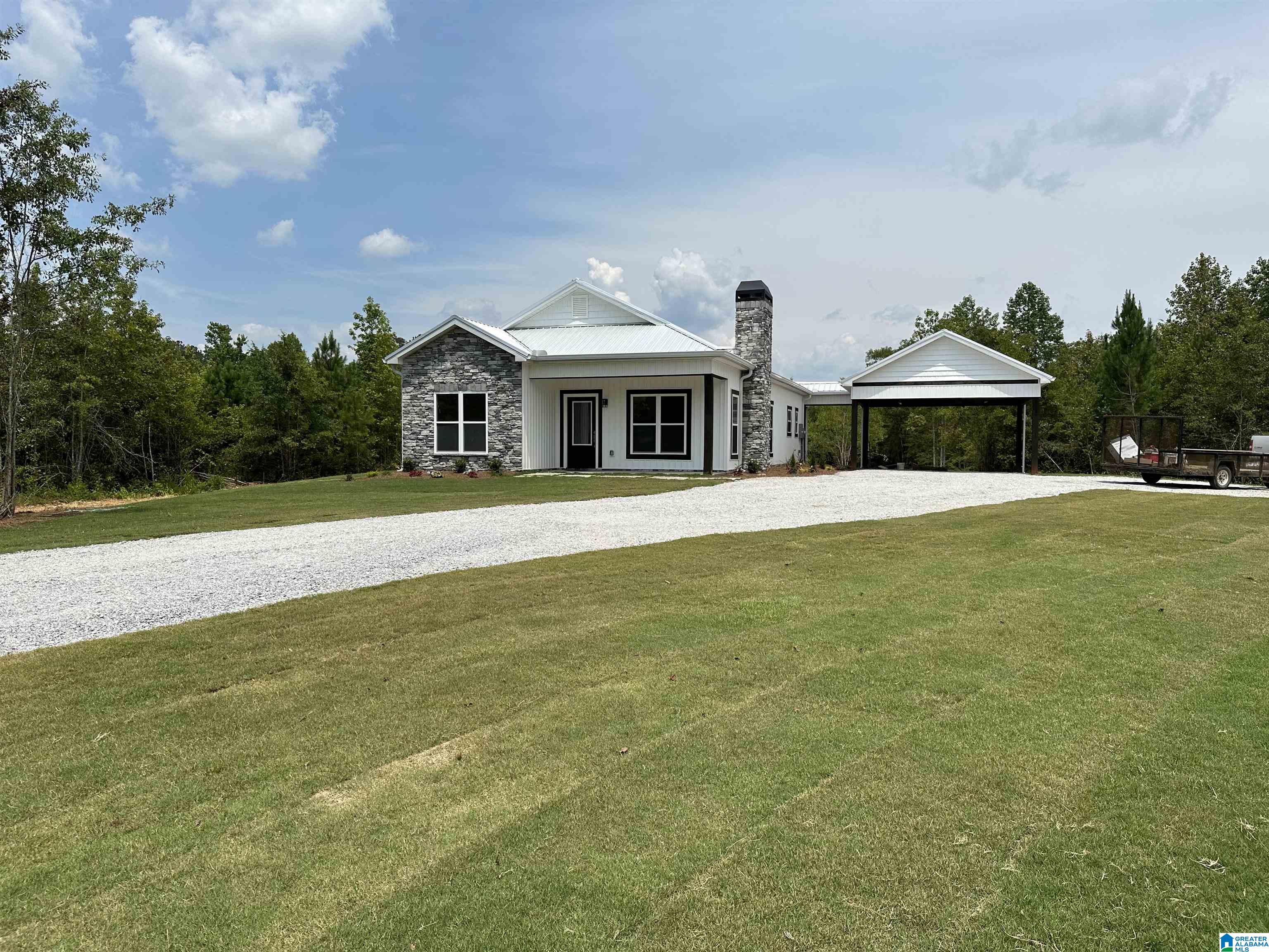 2619 County Road 75 Roanoke, AL 36274 - Photo 4 of 23