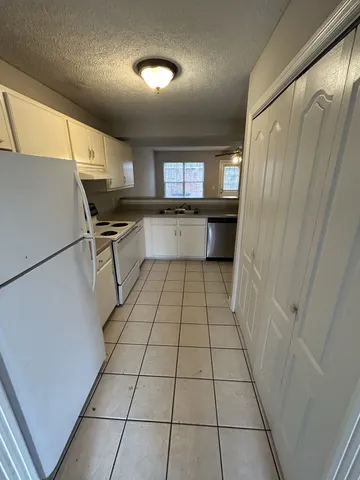 $1,750 | 1525 Middleborough Court, Murfreesboro, TN 37130