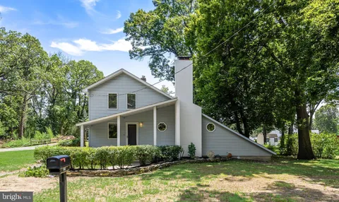 $500,000 | 625 Delanco Road, Edgewater Park, NJ 08010