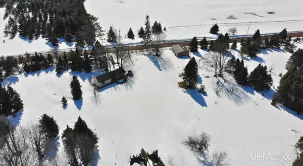 $125,000 | 23854 Goldberg, Ewen, MI 49925