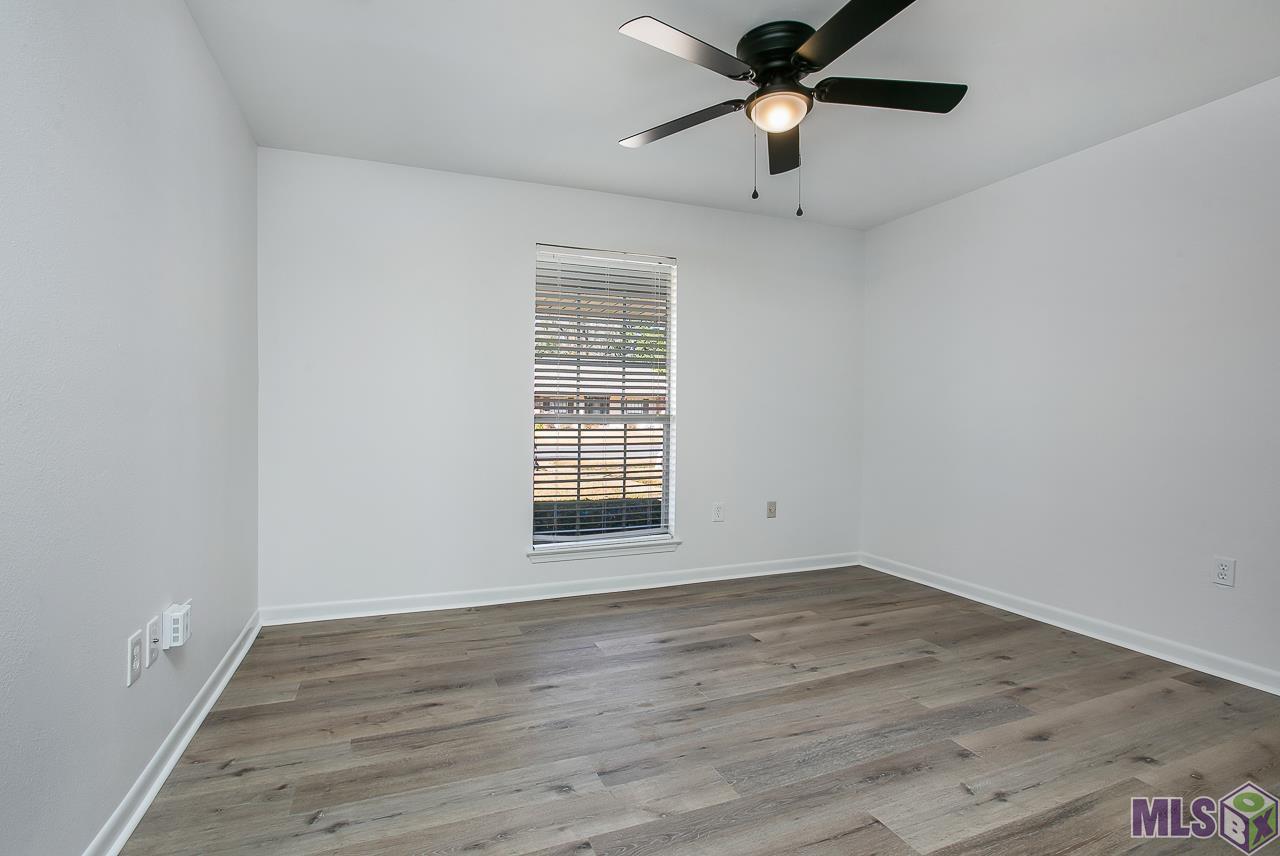 938 Rue Desiree Baton Rouge, LA 70810 - Photo 14 of 22