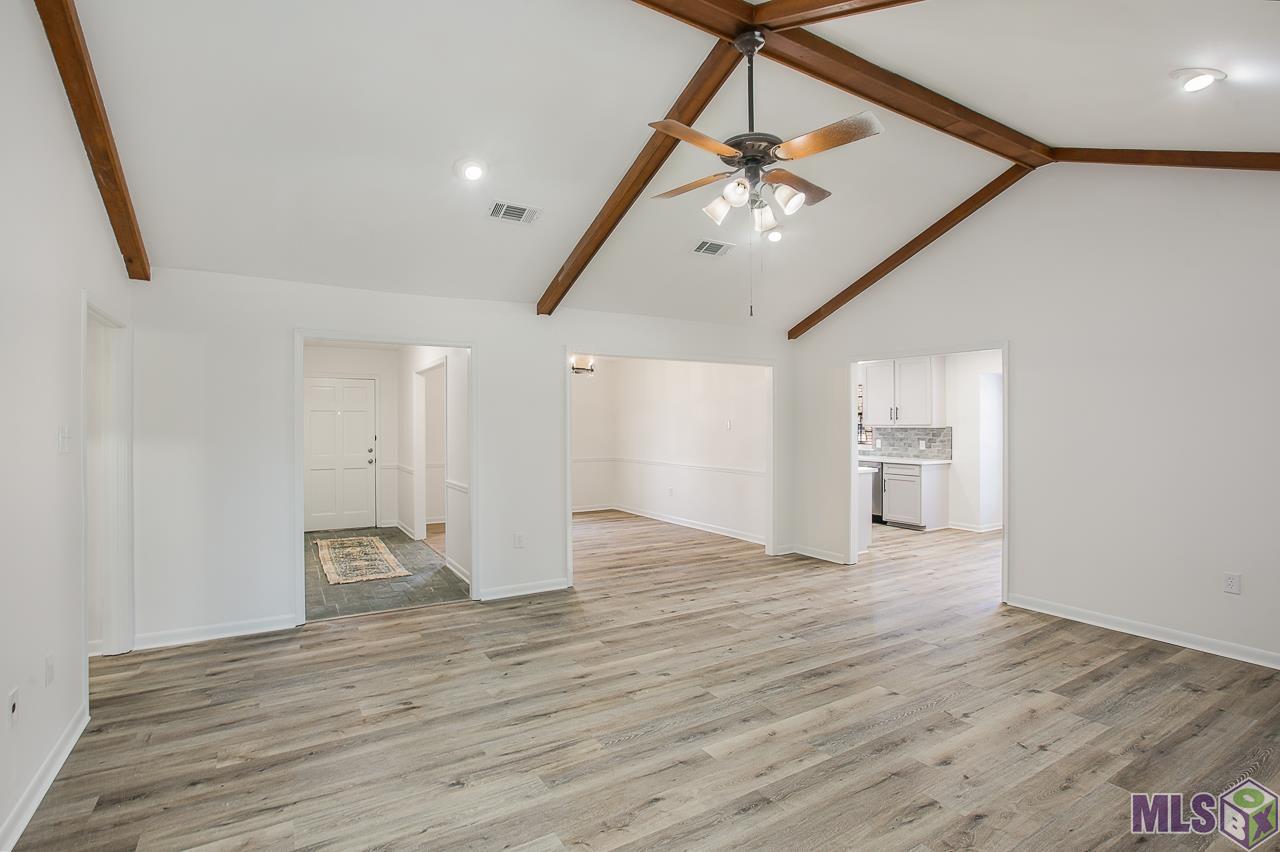 938 Rue Desiree Baton Rouge, LA 70810 - Photo 3 of 22