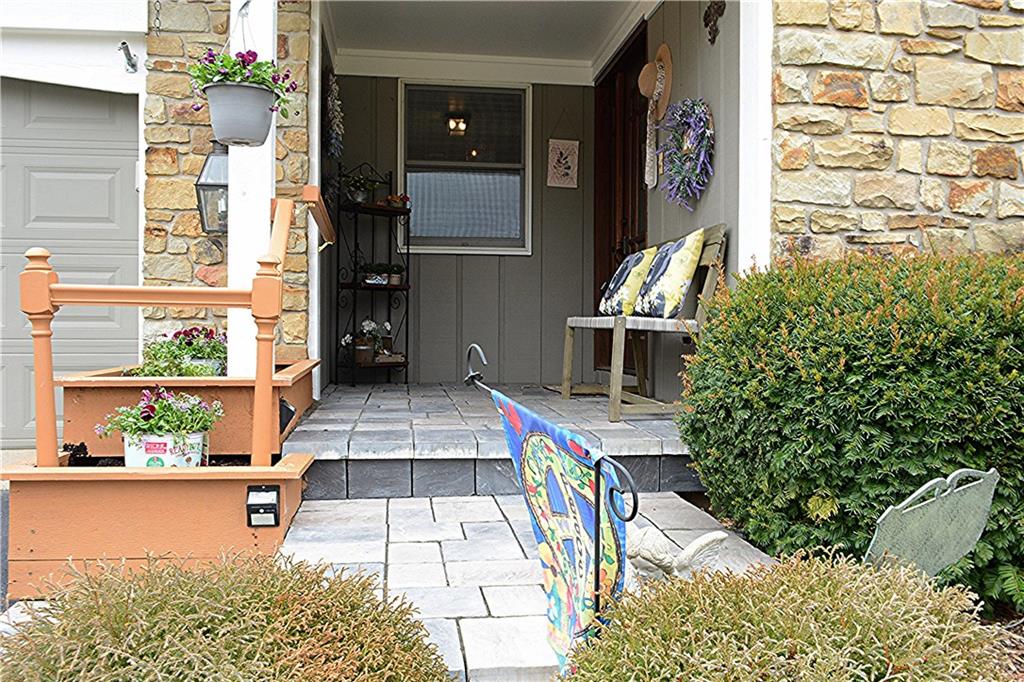 7431 Longleat Road Indianapolis, IN 46240 - Photo 3 of 34 Gallery Image 3