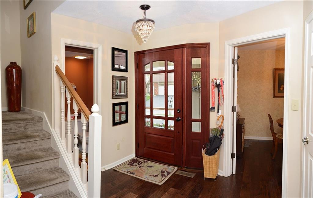 7431 Longleat Road Indianapolis, IN 46240 - Photo 4 of 34 Gallery Image 4