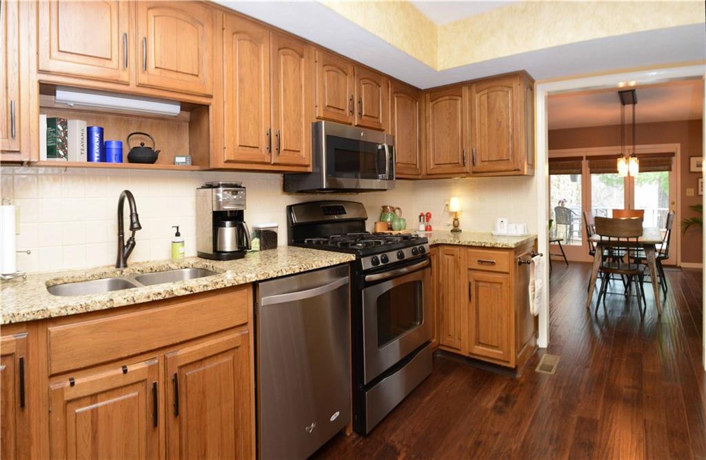 7431 Longleat Road Indianapolis, IN 46240 - Photo 8 of 34 Gallery Image 8