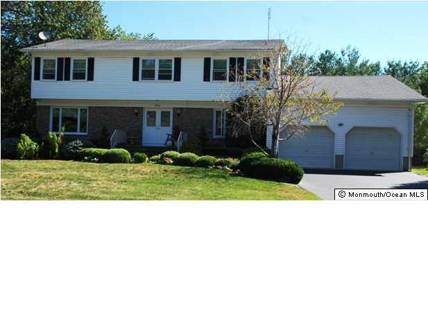 15 Springhouse Road Asbury Park, NJ 07712 - Photo 1 of 3 Primary Photo