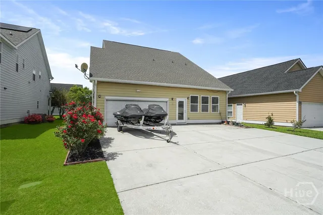 $2,300 | 243 Clearwater Circle, Port Wentworth, GA 31407