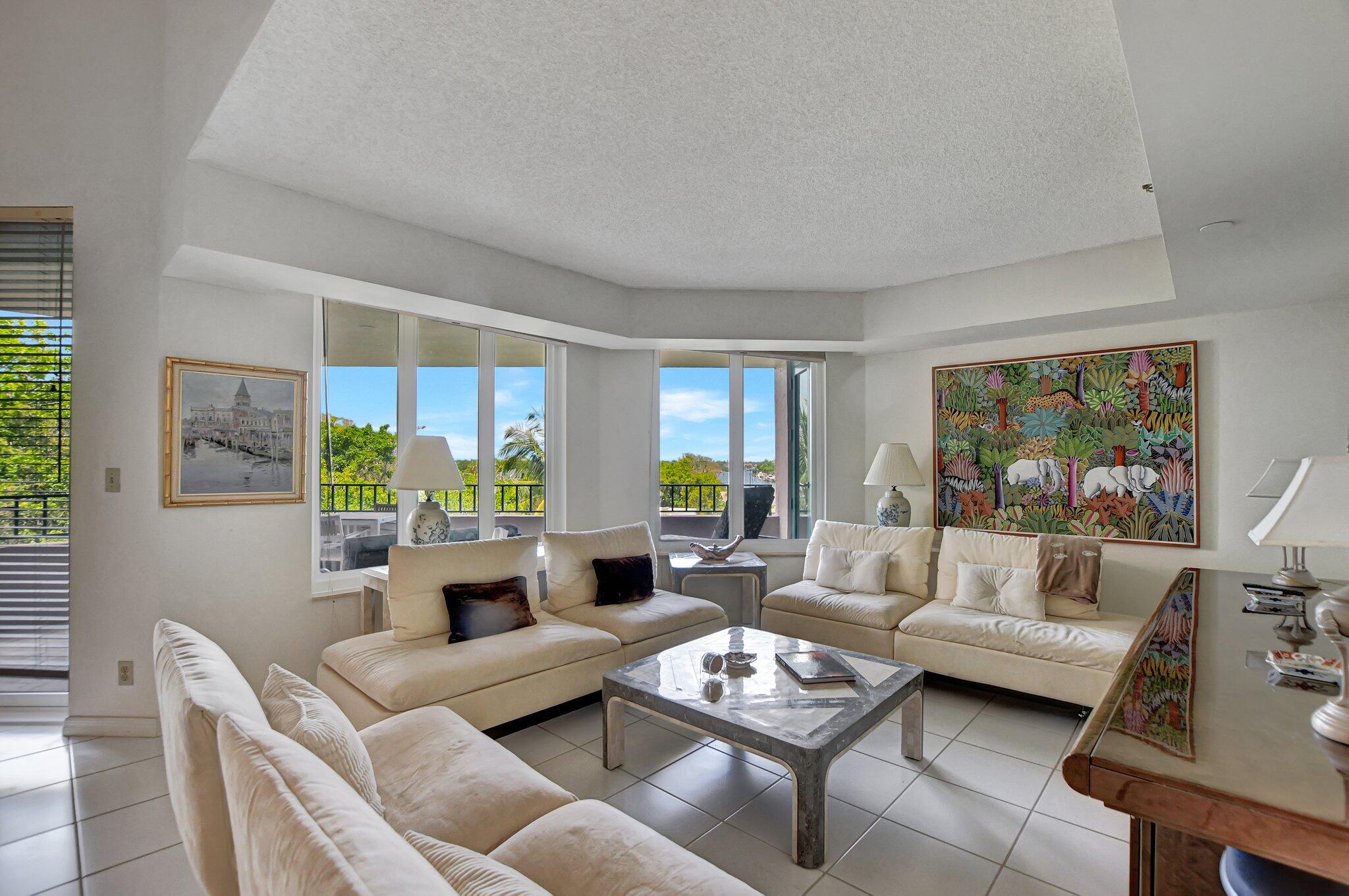 100 Southeast 5th Avenue, Unit 504 Boca Raton, FL 33432 - Photo 4 of 53 Living