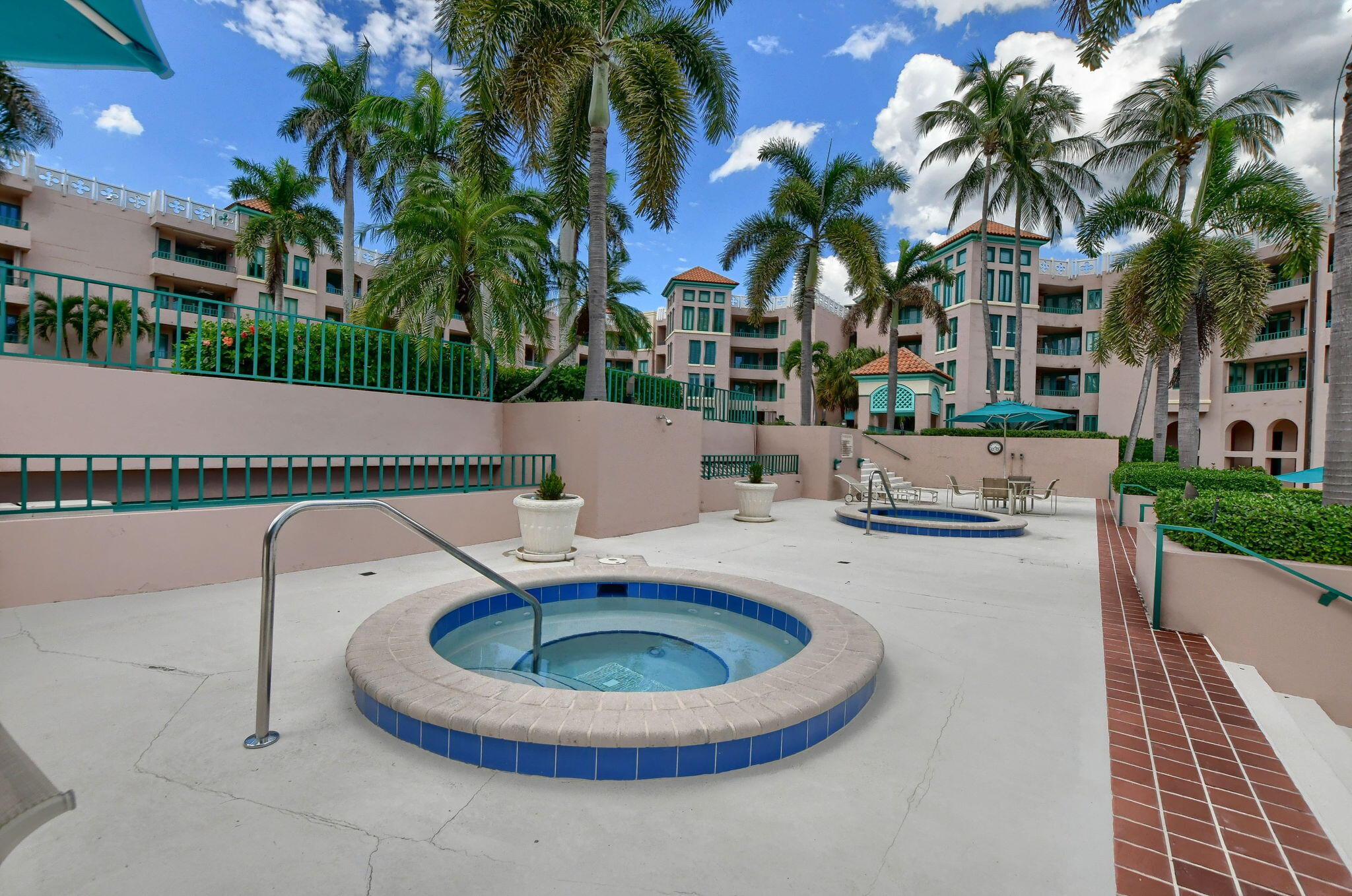 100 Southeast 5th Avenue, Unit 504 Boca Raton, FL 33432 - Photo 41 of 53 Hottubs