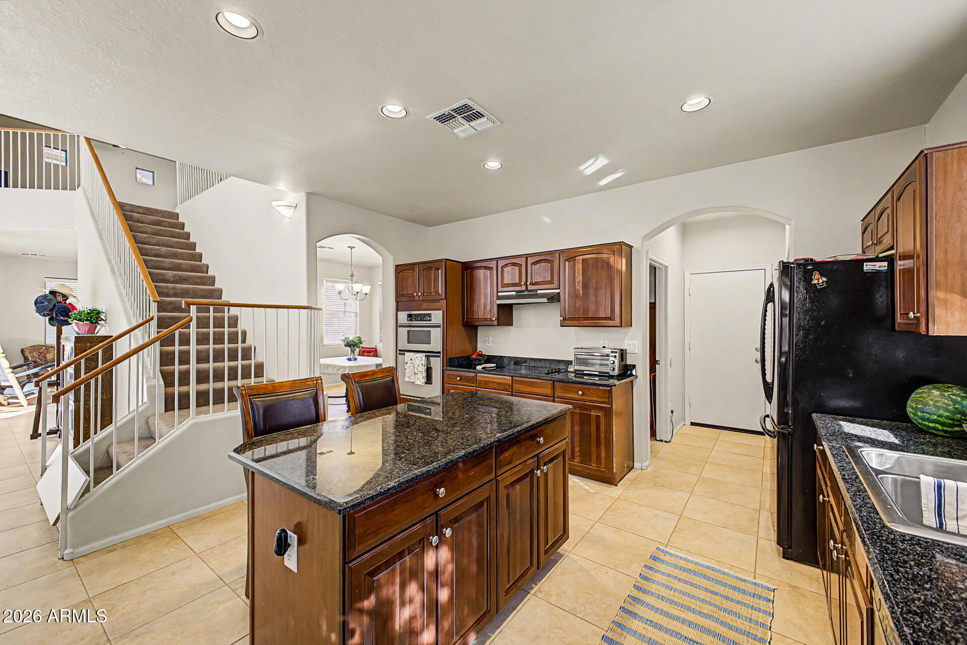 946 West Gascon Road San Tan Valley, AZ 85143 - Photo 3 of 41 Kitchen