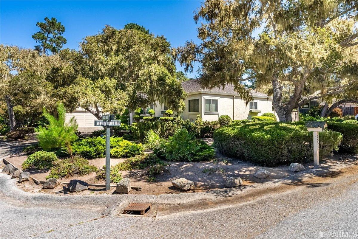 2885 Rancho Road Pebble Beach, CA 93953 - Photo 2 of 32 Gallery Image 2